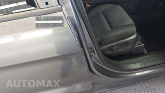 2013 Ford Explorer XLT – miniatura 28