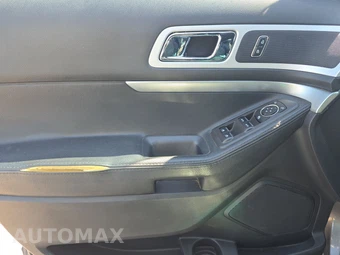 2013 Ford Explorer XLT – miniatura 9