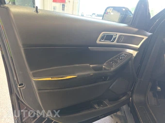 2013 Ford Explorer XLT – miniatura 9
