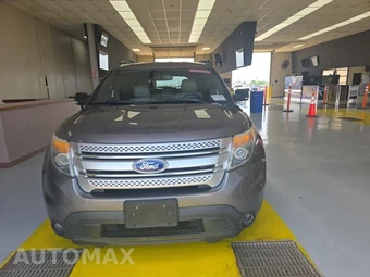 2013 Ford Explorer XLT – miniatura 2