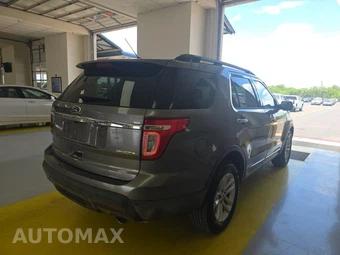 2013 Ford Explorer XLT – miniatura 4