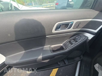 2013 Ford Explorer XLT – miniatura 9