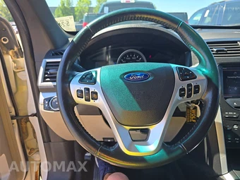 2013 Ford Explorer XLT – miniatura 10