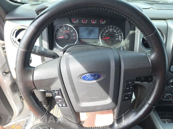 2013 Ford F-150 FX4 Crew Cab Medium Bed - miniatura 10