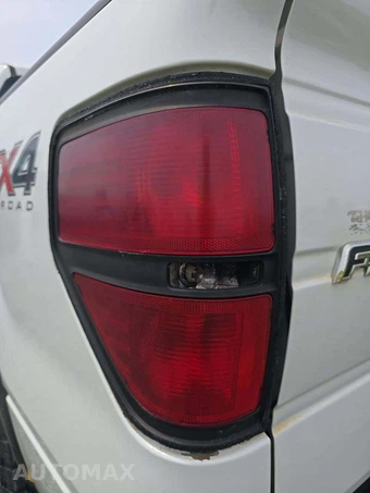 2013 Ford F-150 FX4 Crew Cab Short Bed – miniatura 36