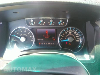2013 Ford F-150 Lariat Crew Cab Medium Bed - miniatura 17