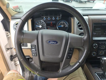 2013 Ford F-150 Lariat Crew Cab Short Bed - miniatura 10