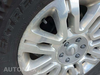 2013 Ford F-150 Platinum Crew Cab Short Bed – miniatura 24