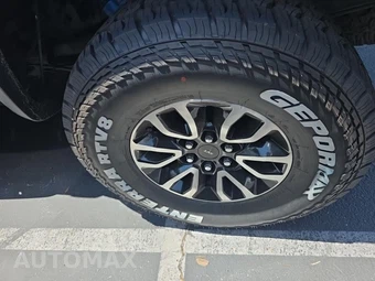 2013 Ford F-150 SVT Raptor Crew Cab Short Bed - miniatura 11