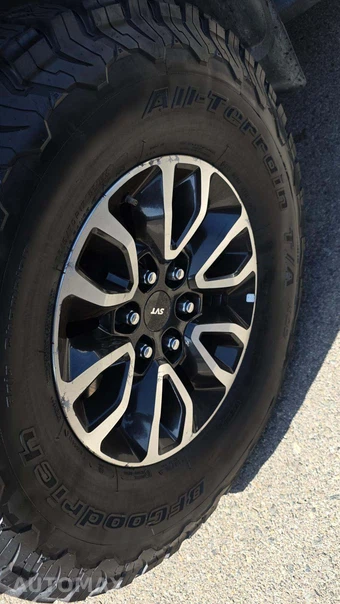 2013 Ford F-150 SVT Raptor Crew Cab Short Bed - miniatura 22