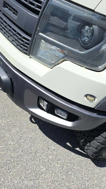 2013 Ford F-150 SVT Raptor Crew Cab Short Bed - miniatura 26