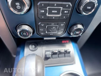 2013 Ford F-150 SVT Raptor Crew Cab Short Bed - miniatura 25