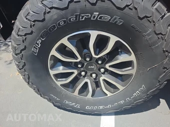2013 Ford F-150 SVT Raptor Crew Cab Short Bed - miniatura 24