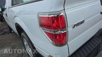 2013 Ford F-150 XL Regular Cab Medium Bed - miniatura 17