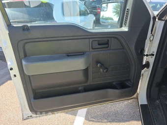 2013 Ford F-150 XL Regular Cab Medium Bed – miniatura 9