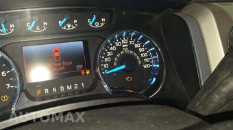 2013 Ford F-150 XLT Crew Cab Medium Bed – miniatura 35