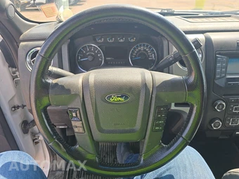 2013 Ford F-150 XLT Crew Cab Medium Bed - miniatura 10