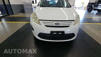 2013 Ford Fiesta S Sedan – miniatura 27