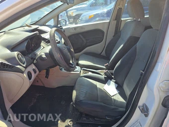 2013 Ford Fiesta S Sedan – miniatura 7