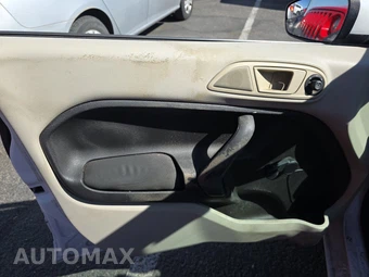 2013 Ford Fiesta S Sedan – miniatura 9