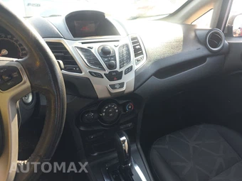 2013 Ford Fiesta SE Hatchback – miniatura 11