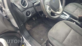 2013 Ford Fiesta SE Hatchback – miniatura 20