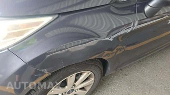 2013 Ford Fiesta SE Hatchback - miniatura 21