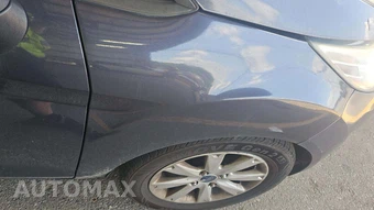 2013 Ford Fiesta SE Hatchback - miniatura 24