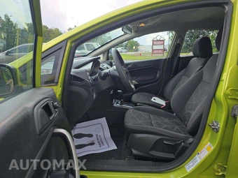2013 Ford Fiesta SE Sedan – miniatura 3
