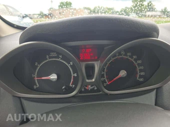 2013 Ford Fiesta SE Sedan – miniatura 6