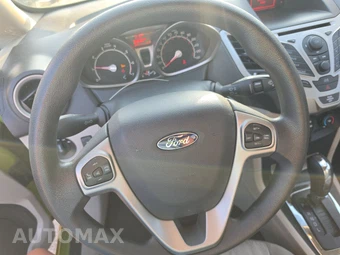 2013 Ford Fiesta SE Sedan – miniatura 10