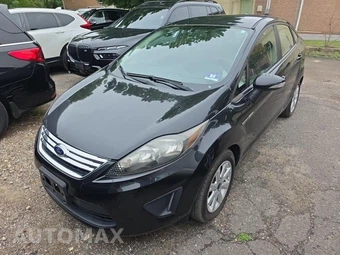 2013 Ford Fiesta SE Sedan
