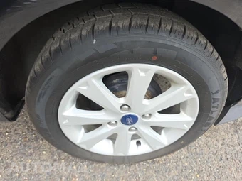 2013 Ford Fiesta SE Sedan – miniatura 11