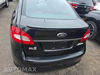2013 Ford Fiesta SE Sedan – miniatura 5