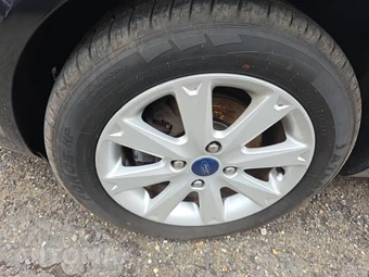 2013 Ford Fiesta SE Sedan – miniatura 8