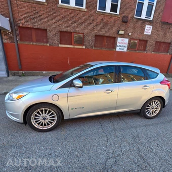 2013 Ford Focus Electric Hatchback - miniatura 2