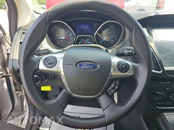 2013 Ford Focus S Sedan – miniatura 10