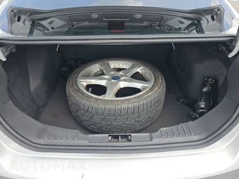 2013 Ford Focus S Sedan – miniatura 16