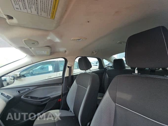 2013 Ford Focus S Sedan – miniatura 17