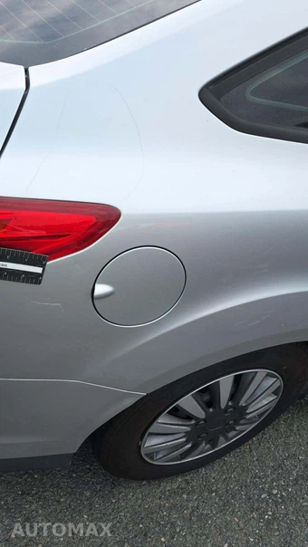 2013 Ford Focus S Sedan – miniatura 25