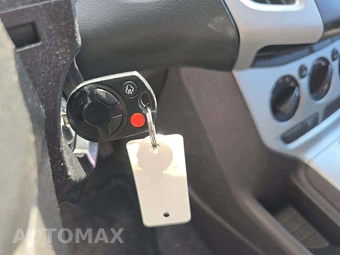 2013 Ford Focus SE Hatchback - miniatura 8