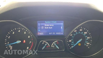 2013 Ford Focus SE Hatchback – miniatura 26