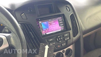 2013 Ford Focus SE Hatchback – miniatura 29