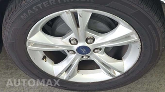 2013 Ford Focus SE Hatchback – miniatura 41