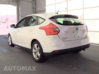 2013 Ford Focus SE Hatchback – miniatura 6