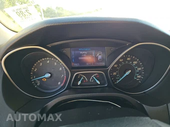 2013 Ford Focus SE Hatchback - miniatura 12