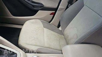 2013 Ford Focus SE Hatchback – miniatura 28