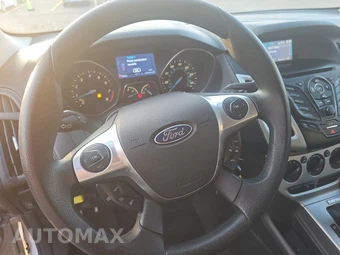 2013 Ford Focus SE Hatchback – miniatura 10