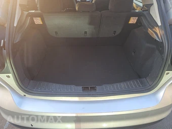 2013 Ford Focus SE Hatchback – miniatura 16