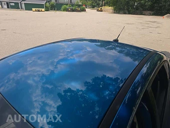 2013 Ford Focus SE Sedan - miniatura 9